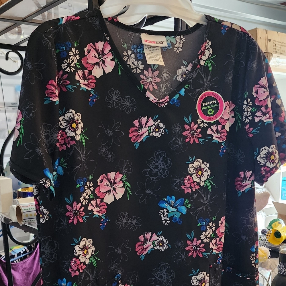 Scrub shirt